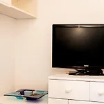 Sol House San Paolo Collection Metro B روما